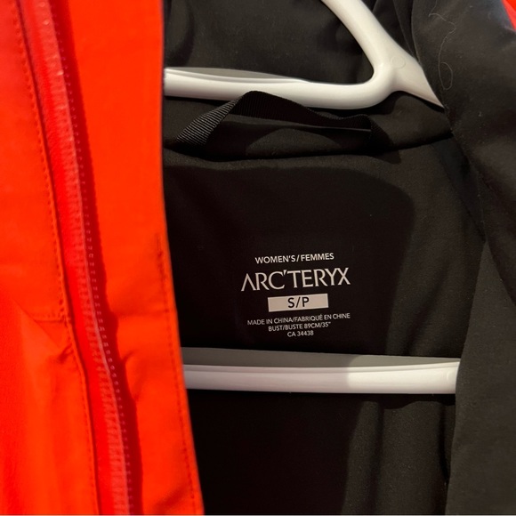 Arc’teryx ski/snowboard jacket S - Picture 6 of 10